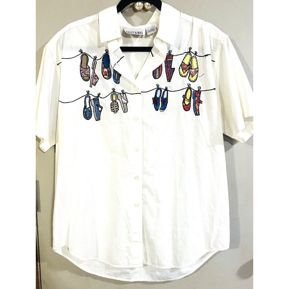 Casey & Max Womens “Laundry” Shirt LARGE Button Front Embroidered Short Sleeve